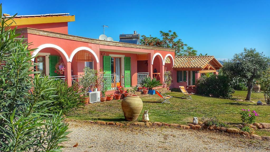 Soleesale Appartamenti E Camere Per Vacanza Pula Exterior photo